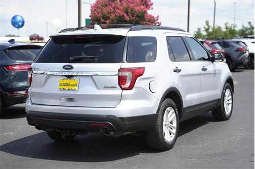 2016 Ford Explorer Base