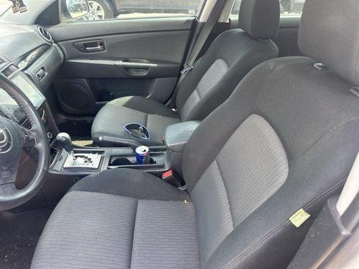 Sunlight Silver Metallic 2009 Mazda Mazda3 i Touring Value