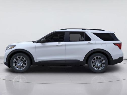 Space White Metallic 2026 Ford Explorer Active