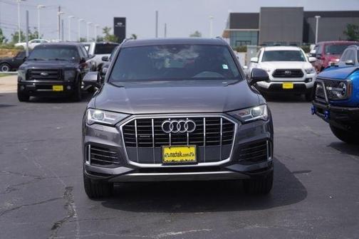 Samurai Gray Metallic 2021 Audi Q7 55 Premium