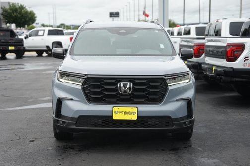 Sonic Gray Pearl 2025 Honda Pilot Sport