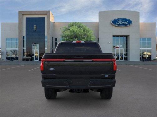 2025 Ford F-150 Lightning LARIAT