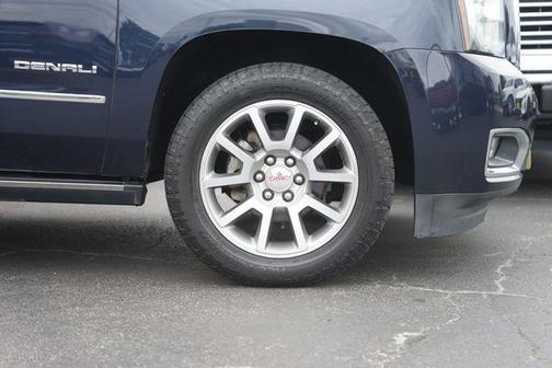 Dark Sapphire Blue Metallic 2017 GMC Yukon Denali