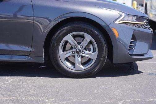 Gravity Gray 2022 Kia K5 LXS