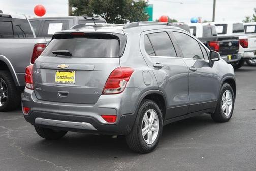 Satin Steel Metallic 2020 Chevrolet Trax LT