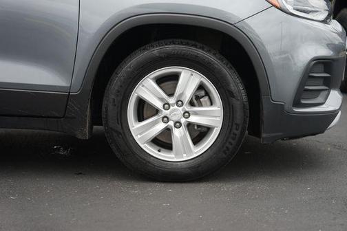 Satin Steel Metallic 2020 Chevrolet Trax LT