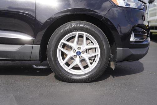 Black Metallic 2021 Ford Edge SEL