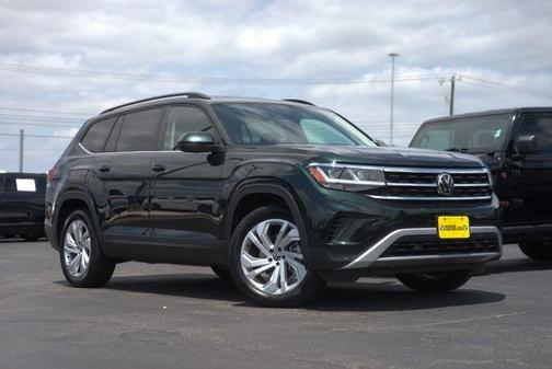Racing Green 2022 Volkswagen Atlas 3.6L SE w/Technology