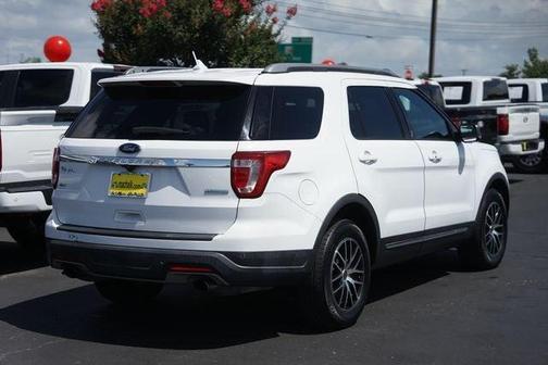 Oxford White 2019 Ford Explorer XLT