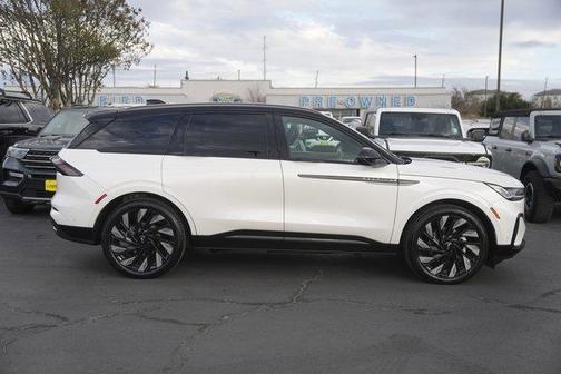 2024 Lincoln Nautilus Reserve