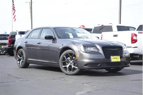 2023 Chrysler 300 Touring