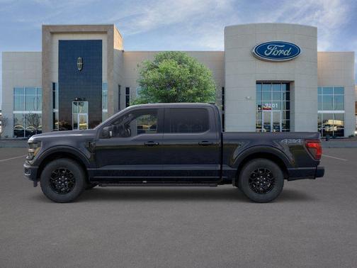 Agate Black Metallic 2026 Ford F-150 XLT
