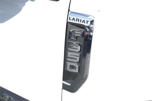 2022 Ford F-350 Lariat Super Duty