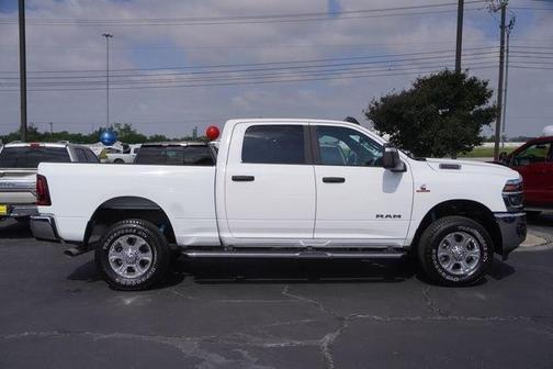 Bright White Clearcoat 2025 RAM 2500 Big Horn