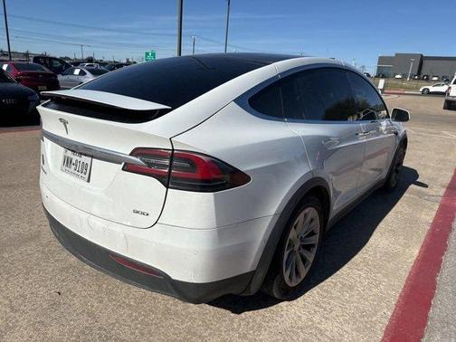 2017 Tesla Model X 
