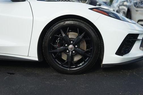 Arctic White 2023 Chevrolet Corvette Stingray w/2LT