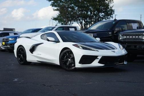 Arctic White 2023 Chevrolet Corvette Stingray w/2LT