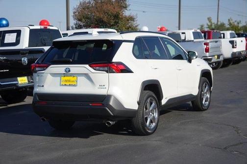 2021 Toyota RAV4 Hybrid XLE Premium