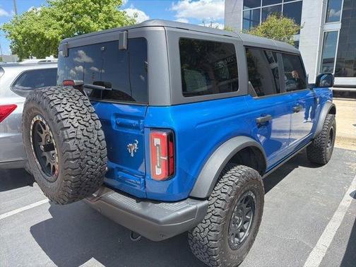 Velocity Blue Metallic 2023 Ford Bronco Badlands