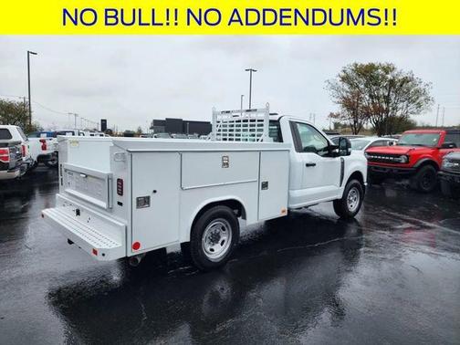 Oxford White 2026 Ford F-250 XL