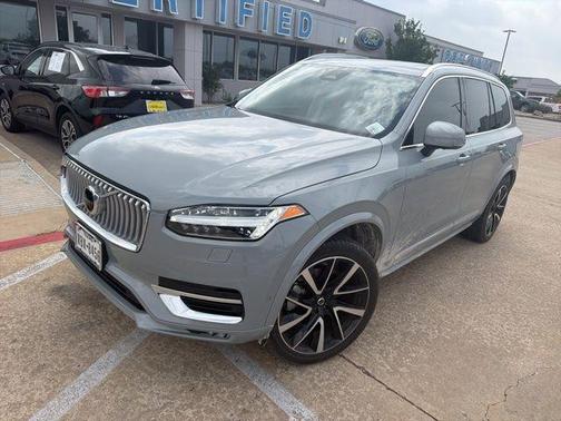 Gray Metallic 2025 Volvo XC90 B6 Plus 6-Seater