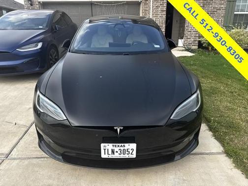 2023 Tesla Model S Plaid
