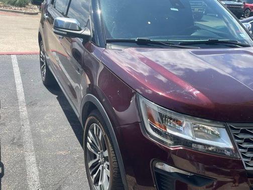 Burgundy 2019 Ford Explorer Platinum