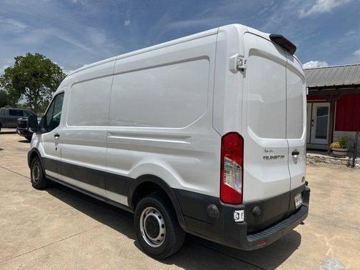 2022 Ford Transit-250 Base