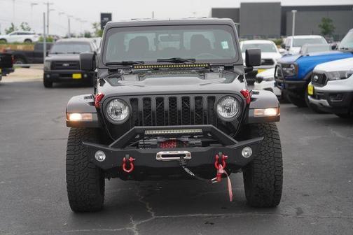 Black Clearcoat 2022 Jeep Gladiator Rubicon