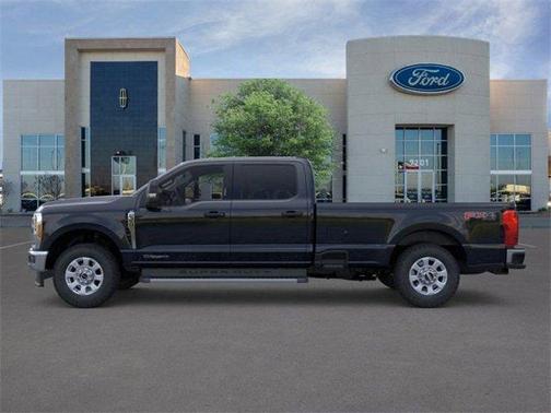 2025 Ford F-350 XLT