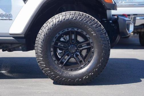 2023 Jeep Gladiator Overland