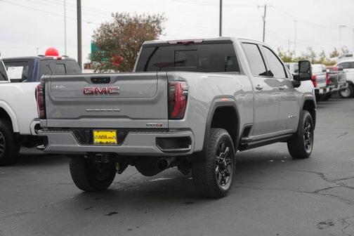 2024 GMC Sierra 2500 AT4