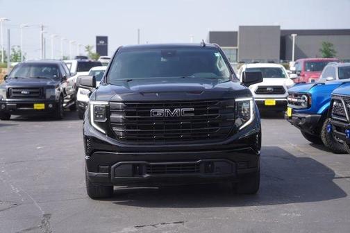 Onyx Black 2025 GMC Sierra 1500 Elevation