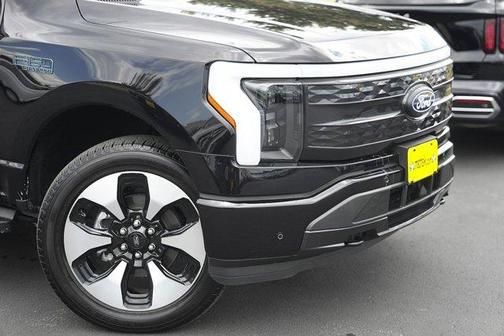 2024 Ford F-150 Lightning Platinum