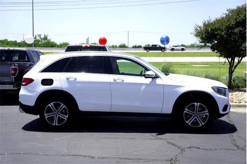 2018 Mercedes-Benz GLC 300 Base