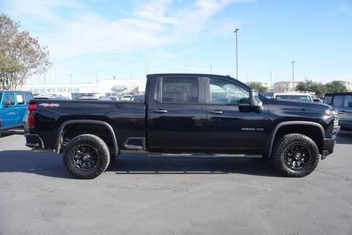 2023 Chevrolet Silverado 2500 Custom