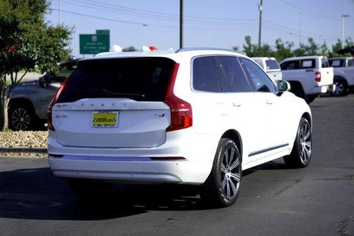 2022 Volvo XC90 T6 Inscription 7 Passenger