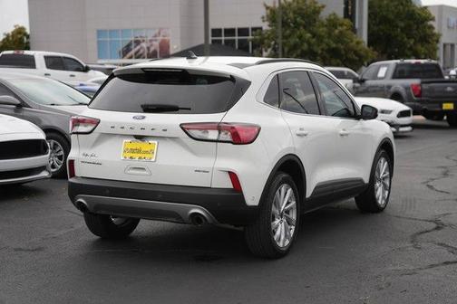 2022 Ford Escape Titanium