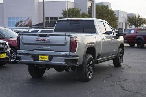 2025 GMC Sierra 2500 AT4