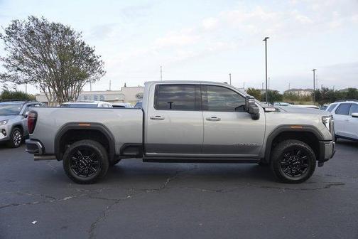 2025 GMC Sierra 2500 AT4