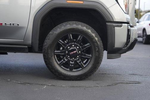 2025 GMC Sierra 2500 AT4