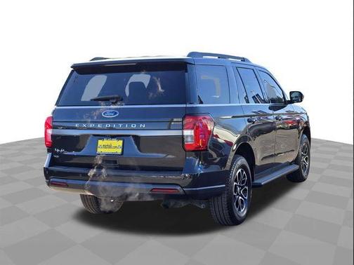 Dark Matter Metallic 2023 Ford Expedition XLT