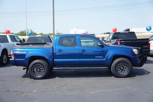 2015 Toyota Tacoma Base