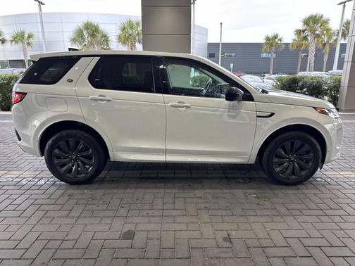 2025 Land Rover Discovery Sport S