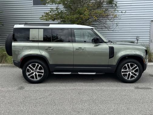 2022 Land Rover Defender S