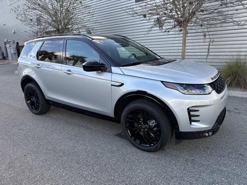Hakuba Silver Metallic 2026 Land Rover Discovery Sport Landmark