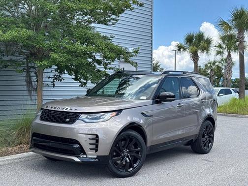 2025 Land Rover Discovery Dynamic SE