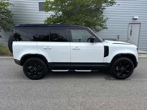 Fuji White 2022 Land Rover Defender S