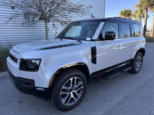 2026 Land Rover Defender X-Dynamic SE