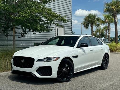 2024 Jaguar XF R-Dynamic SE